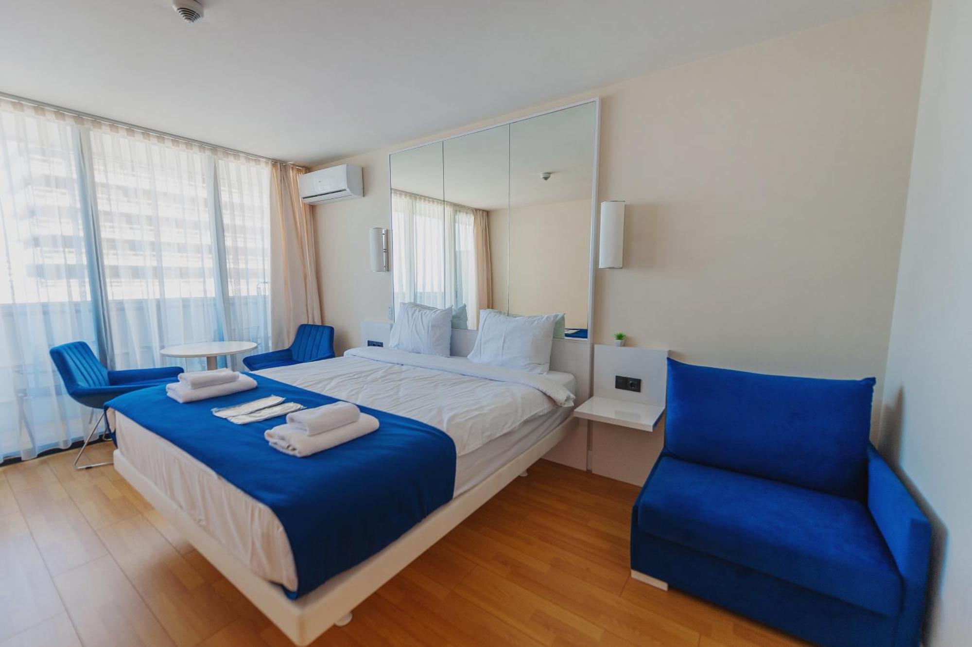 Orbi City Luxury Towers Aparthotel Batumi Exterior photo